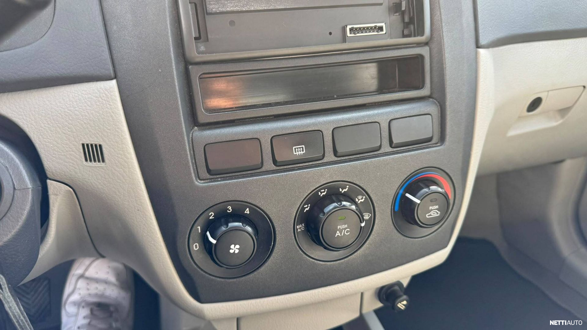Kia Cerato 2006