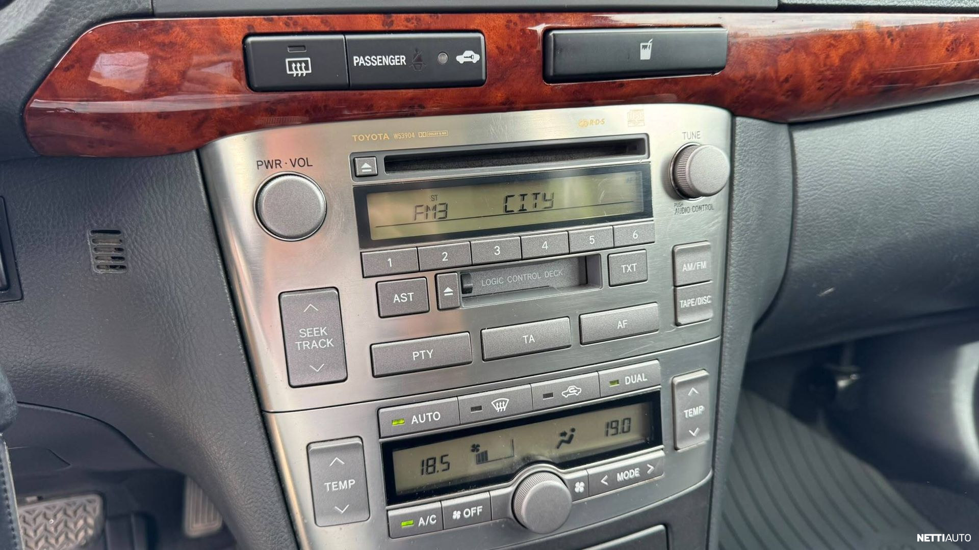 Toyota Avensis 2005