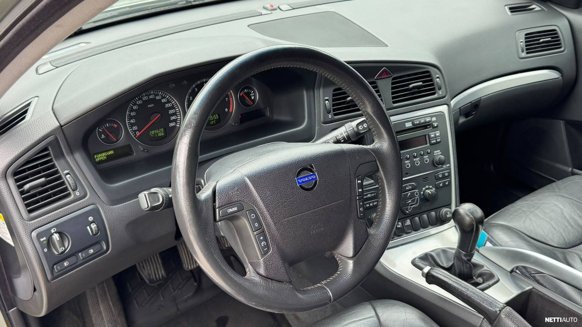 Volvo XC70 2006