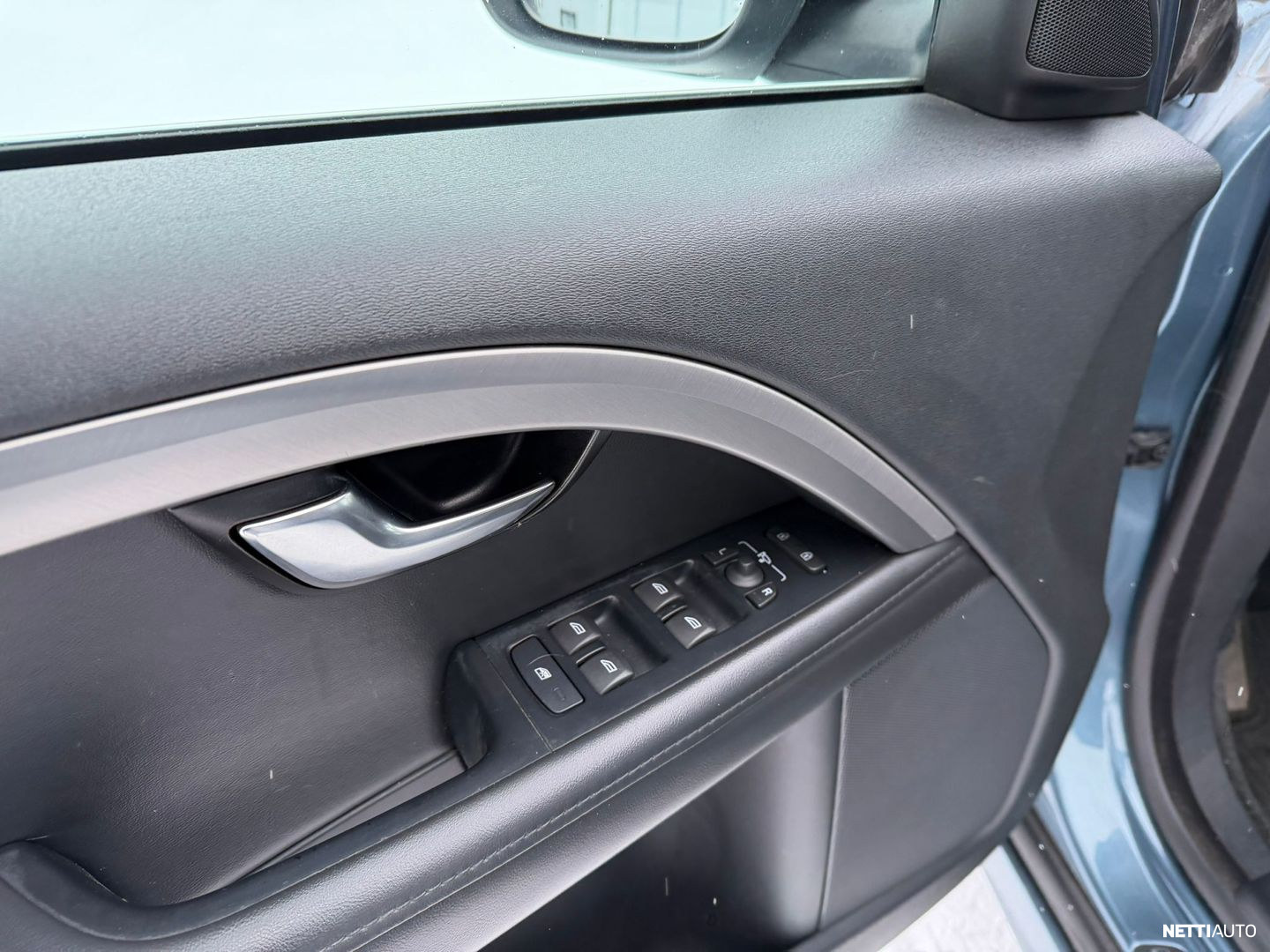 Volvo V70 2013