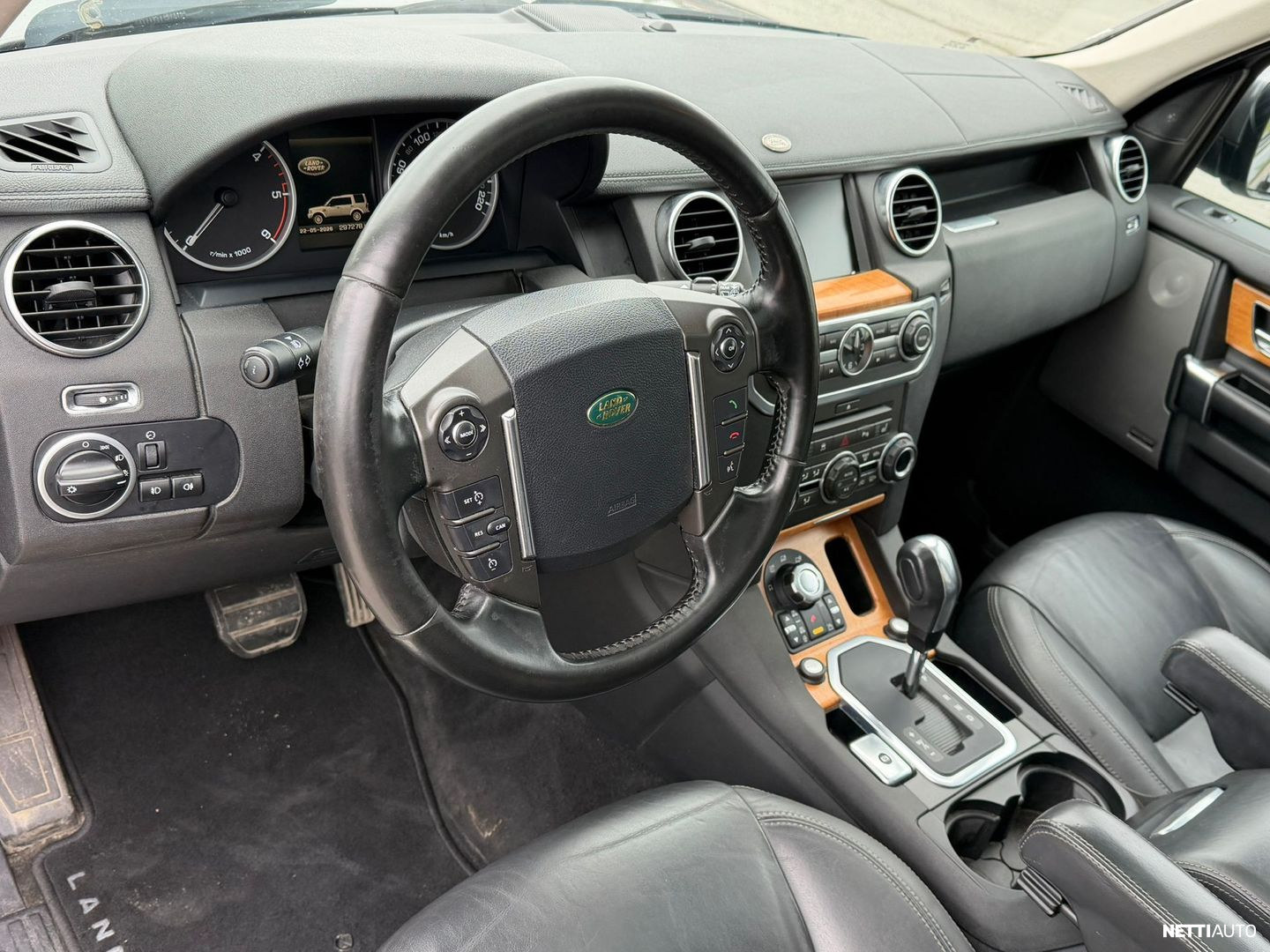 Land Rover Discovery 2010