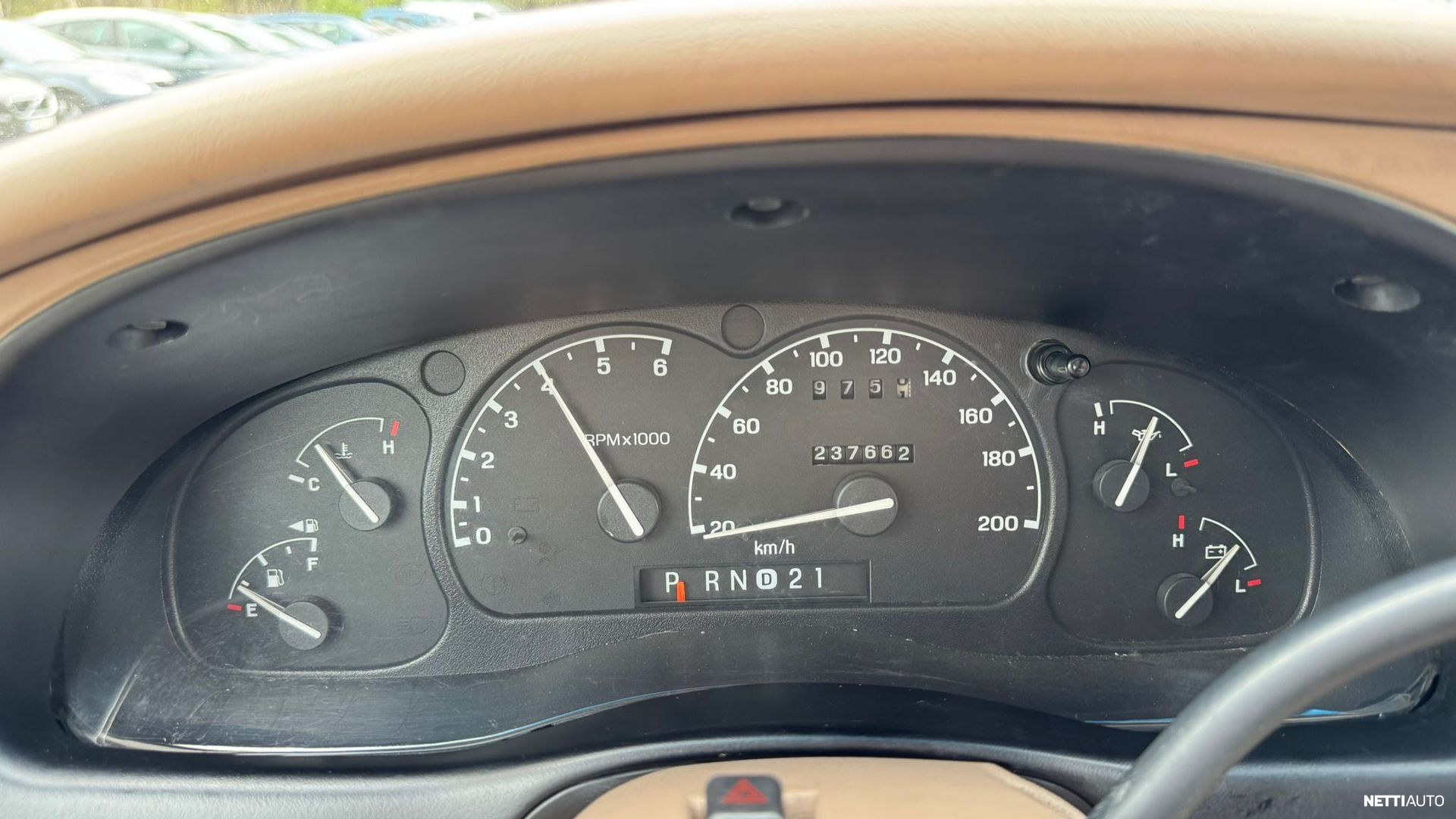 Ford Explorer 2000