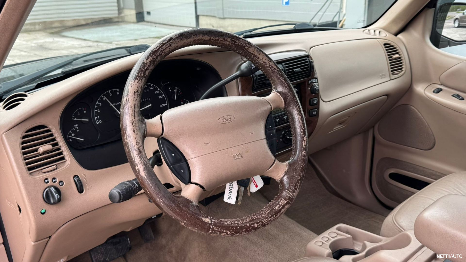 Ford Explorer 2000