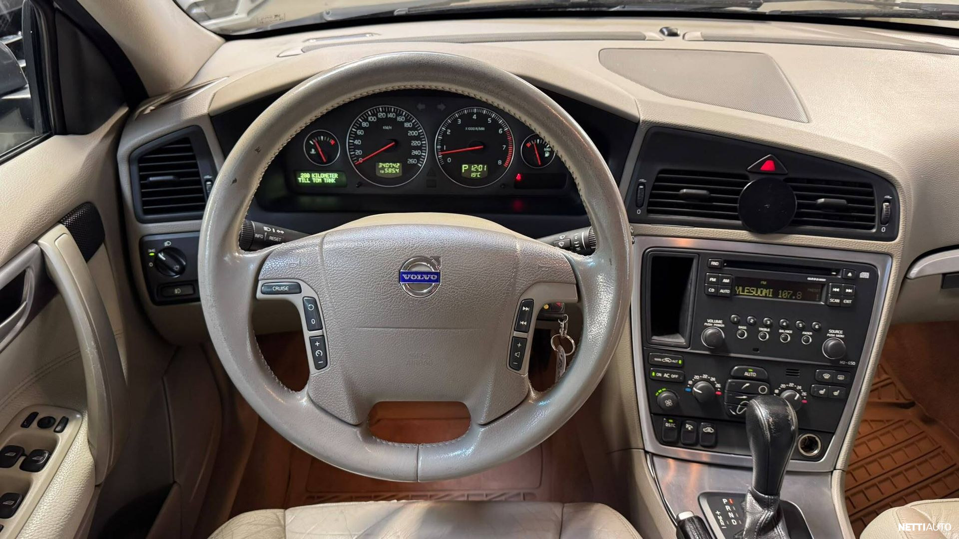 Volvo V70 2005
