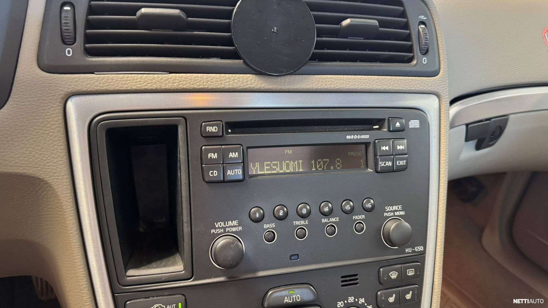 Volvo V70 2005