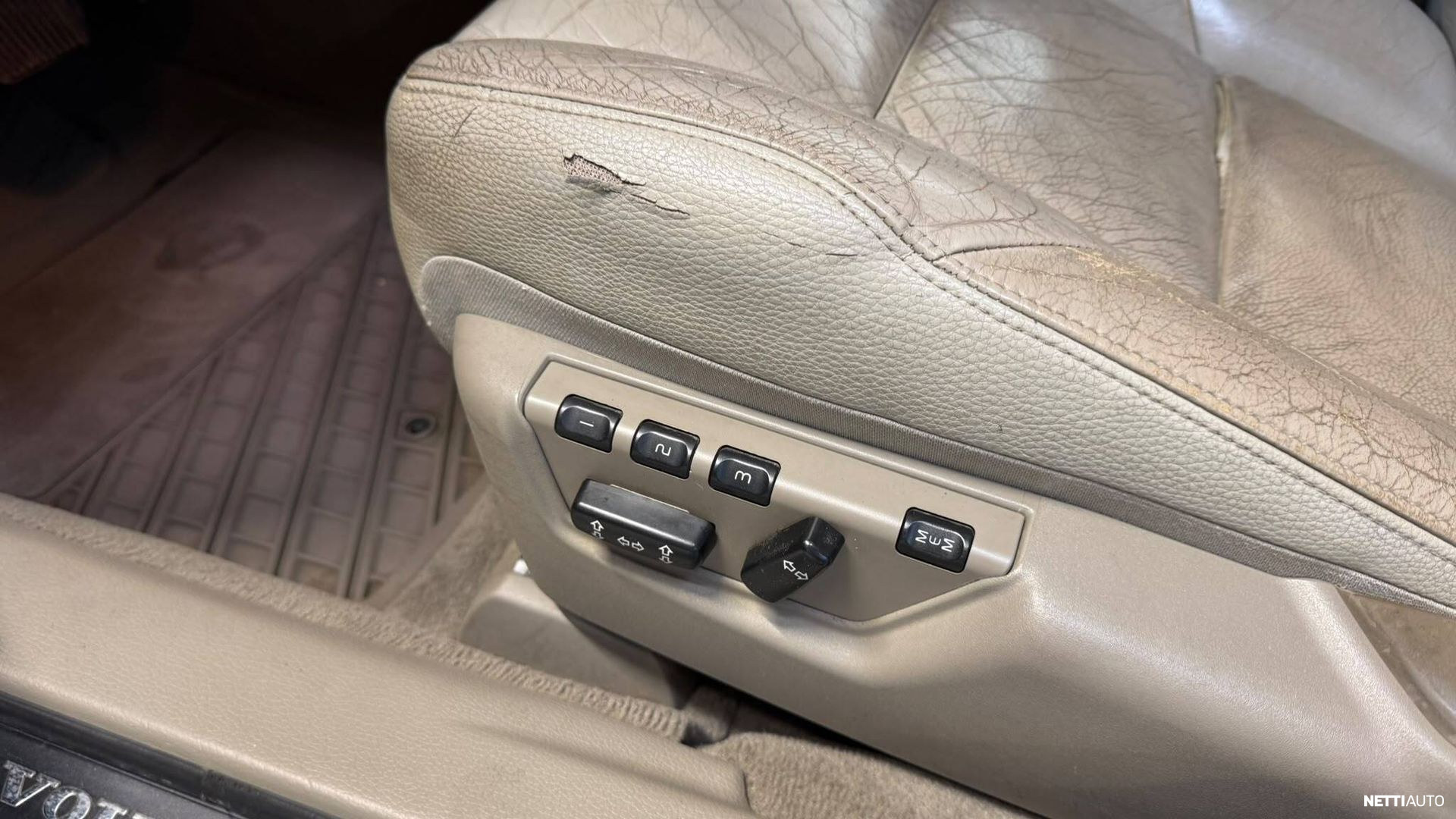 Volvo V70 2005