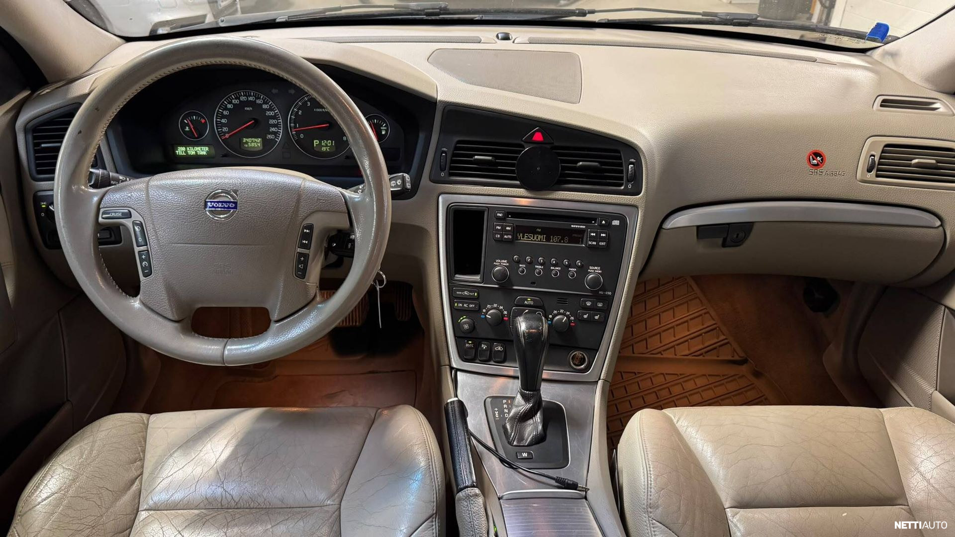 Volvo V70 2005