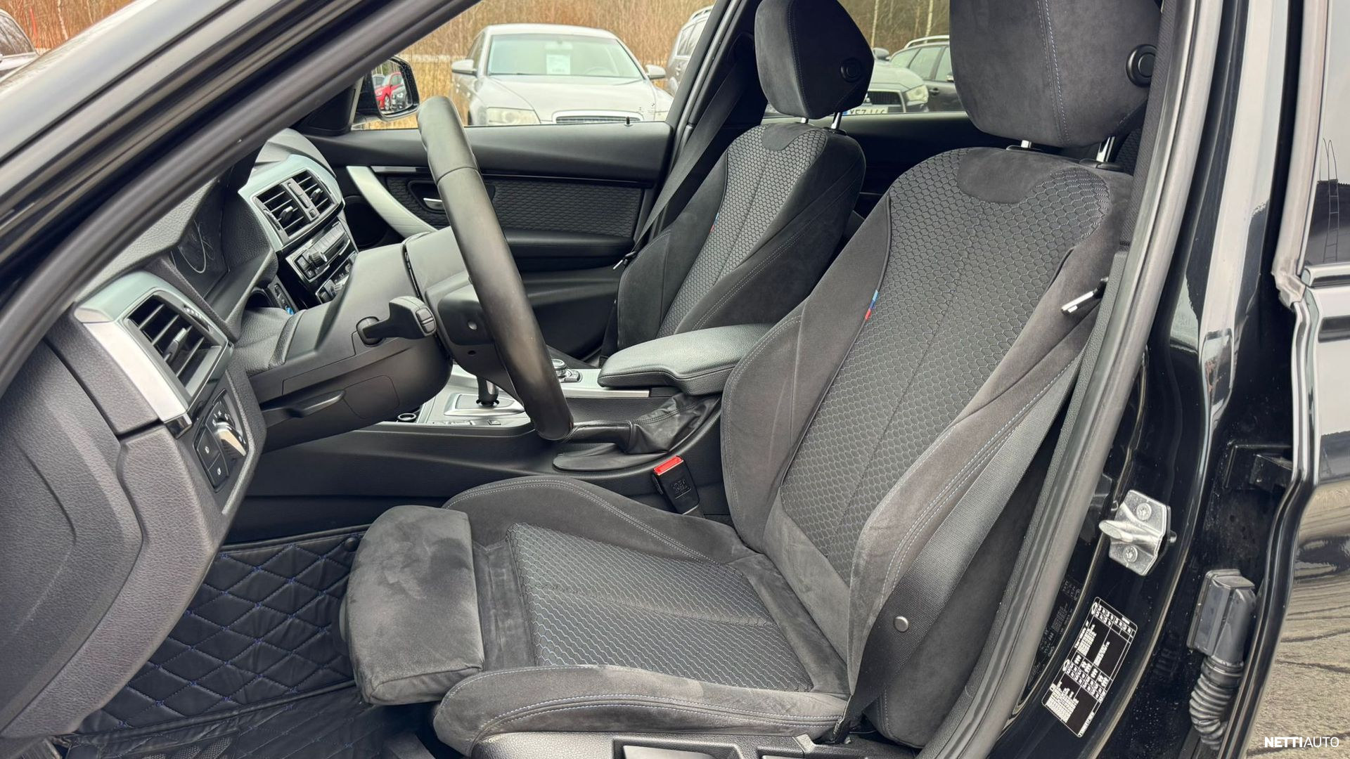 BMW 318 2016