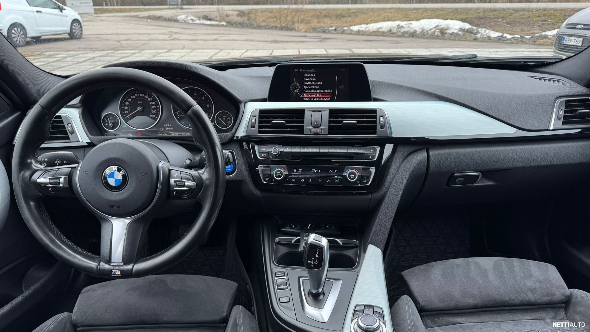 BMW 318 2016