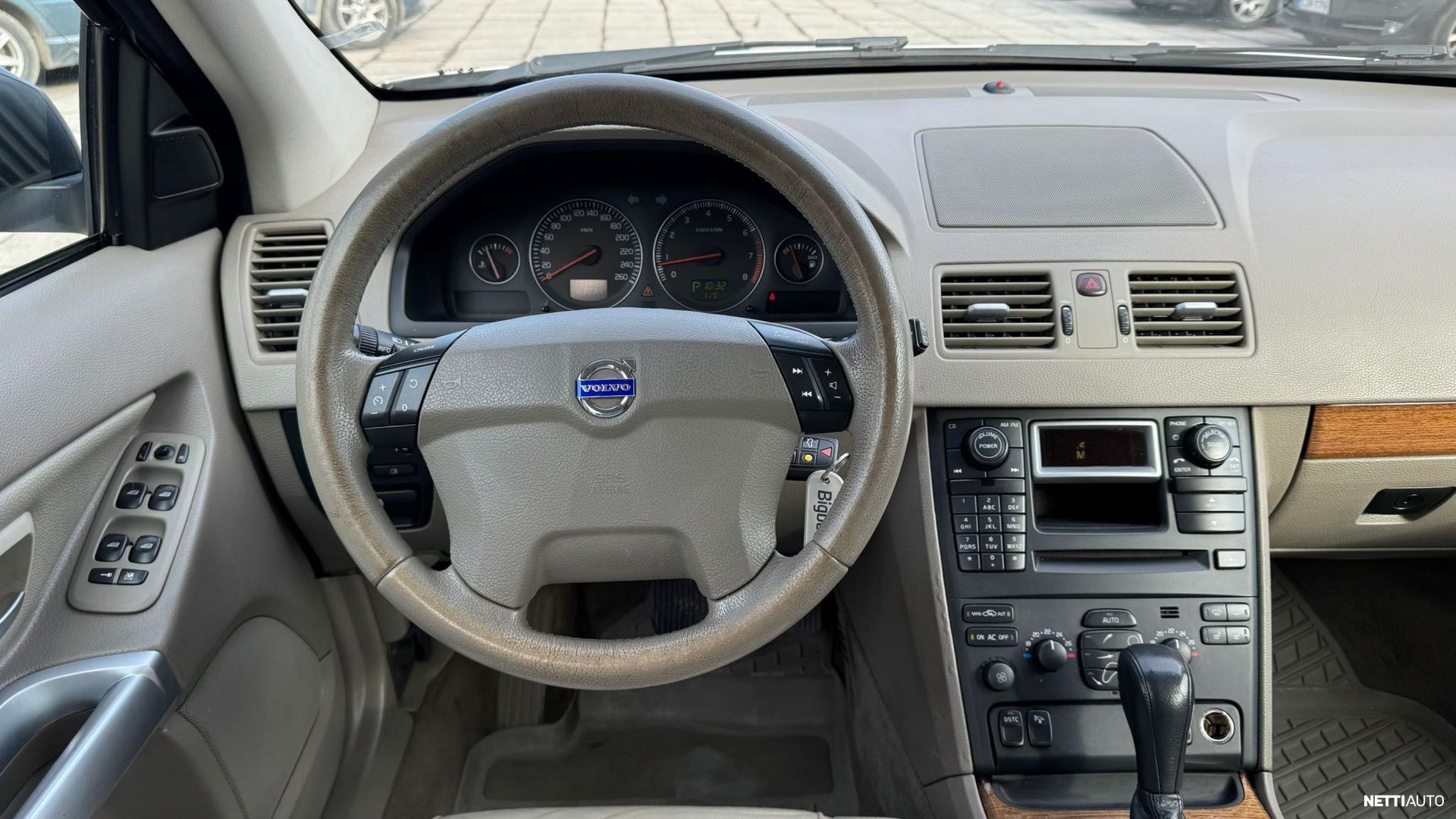 Volvo XC90 2006