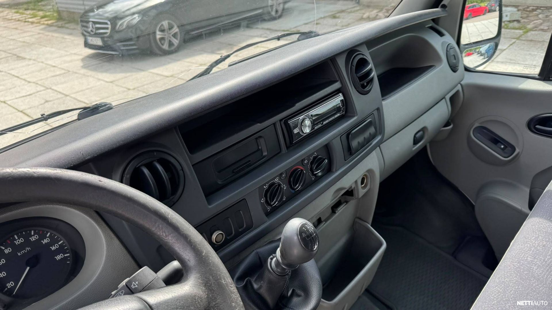 Nissan Interstar 2008