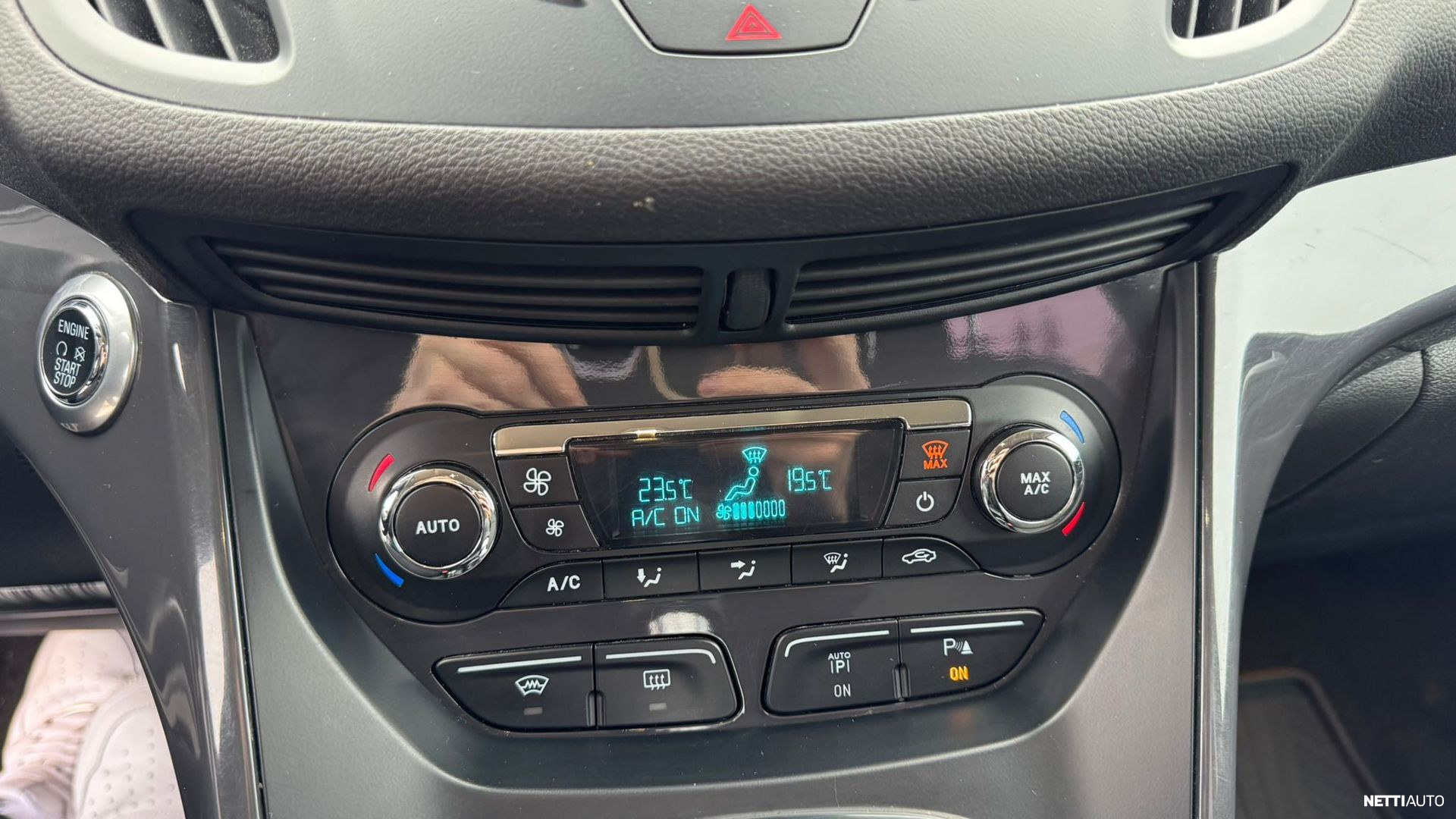 Ford Kuga 2014