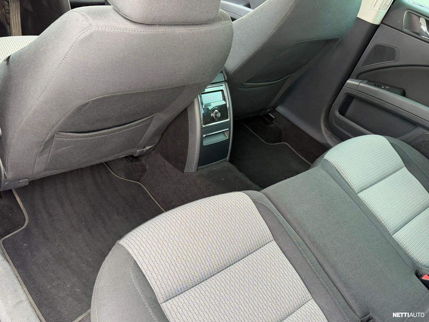 Skoda Superb 2012