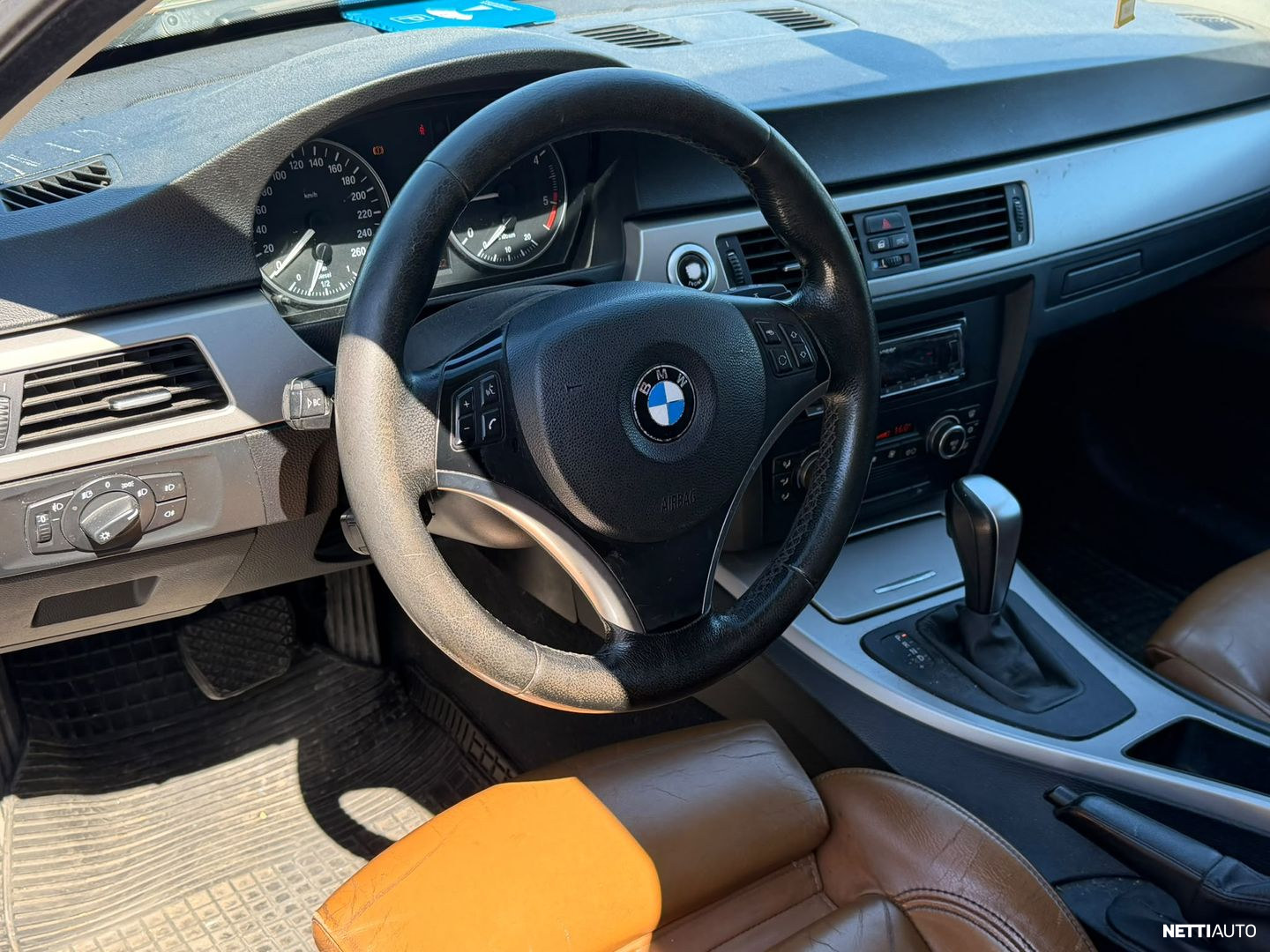 BMW 320 2007