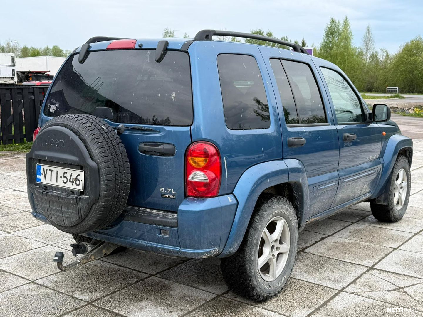 Jeep Cherokee 2004