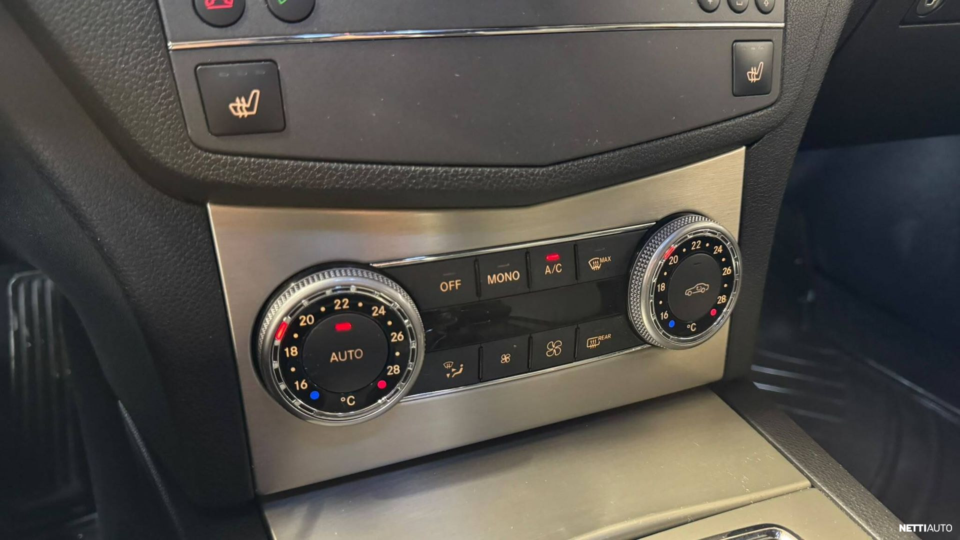 Mercedes-Benz C 2010