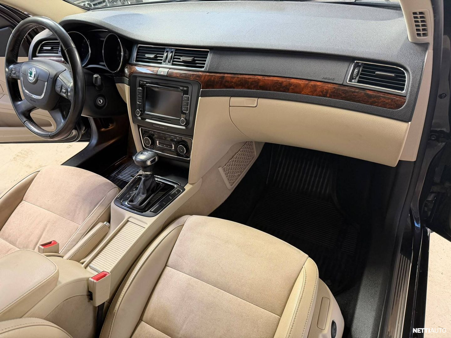 Skoda Superb 2010