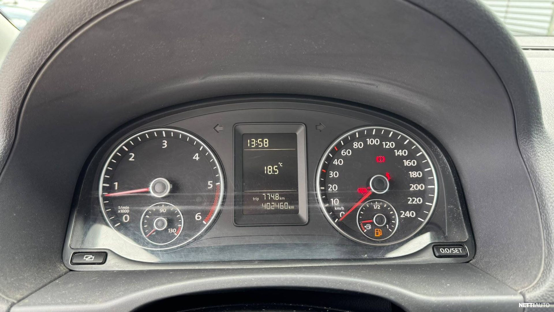 Volkswagen Caddy 2011