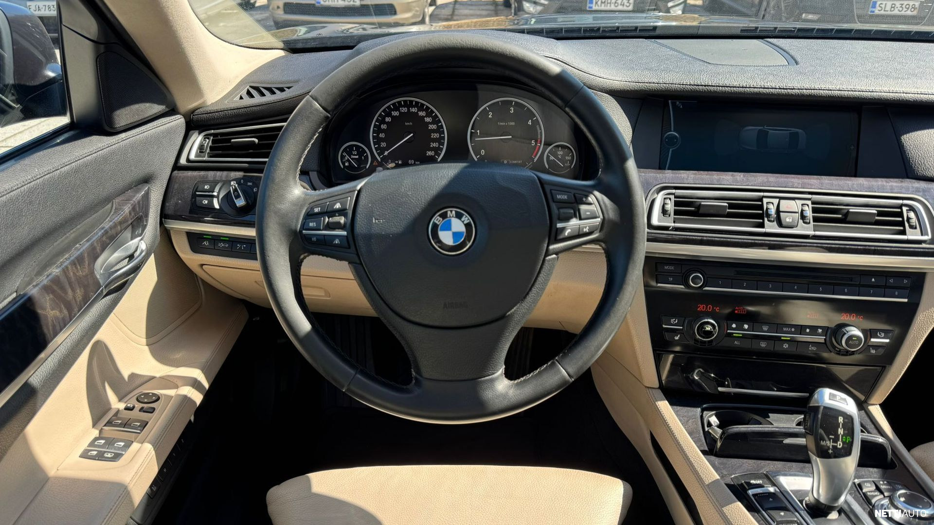 BMW 730 2010