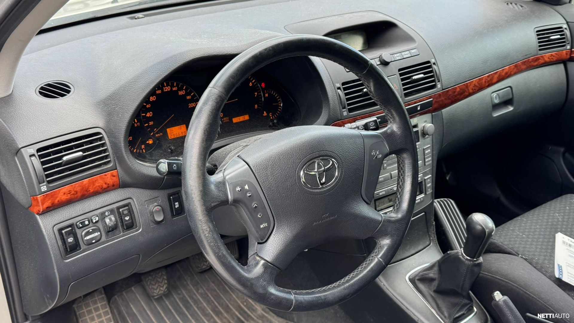 Toyota Avensis 2005
