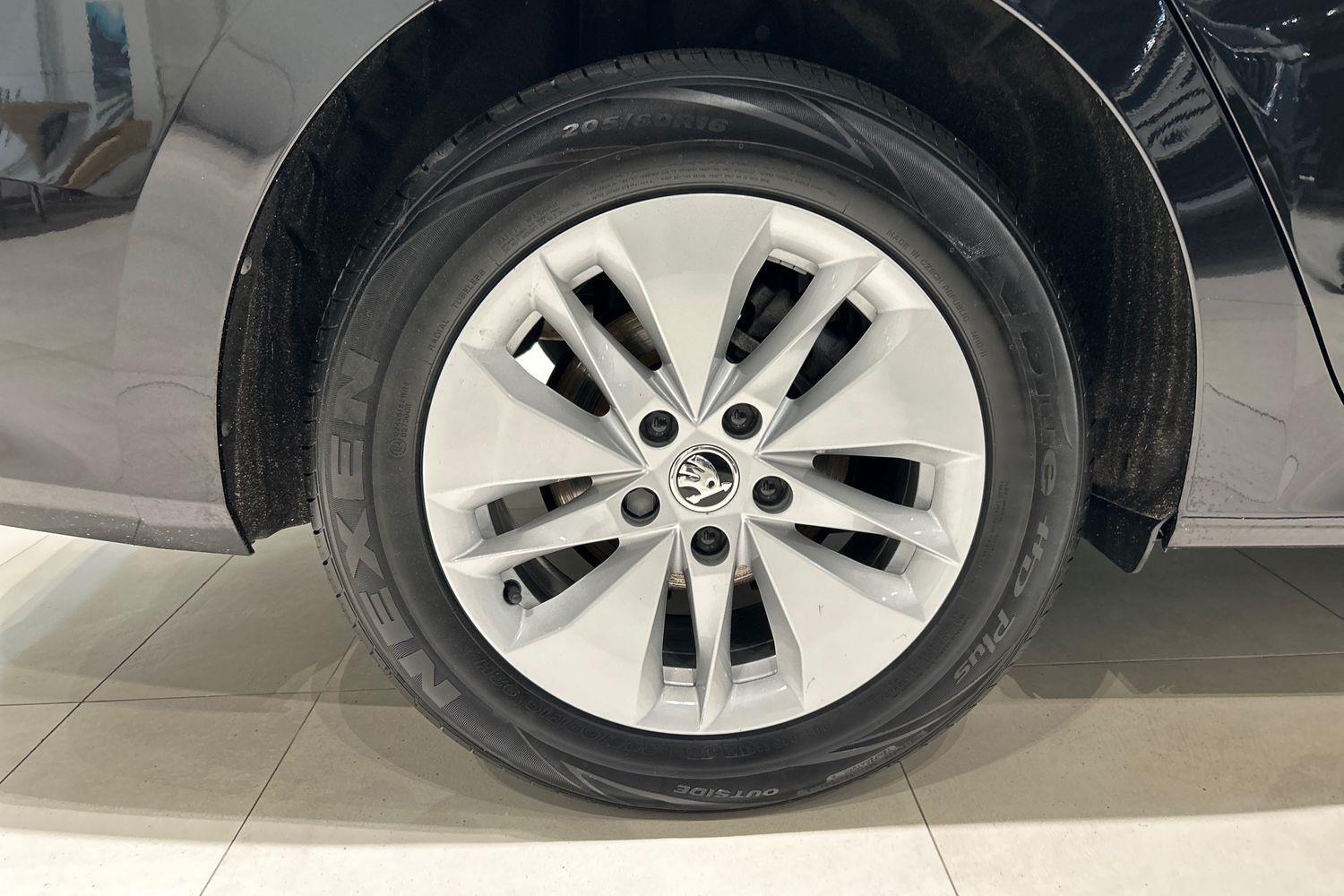 Skoda Octavia 24