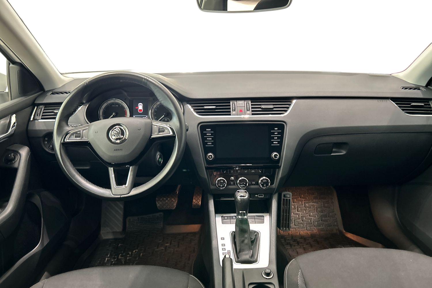 SKODA Octavia 8