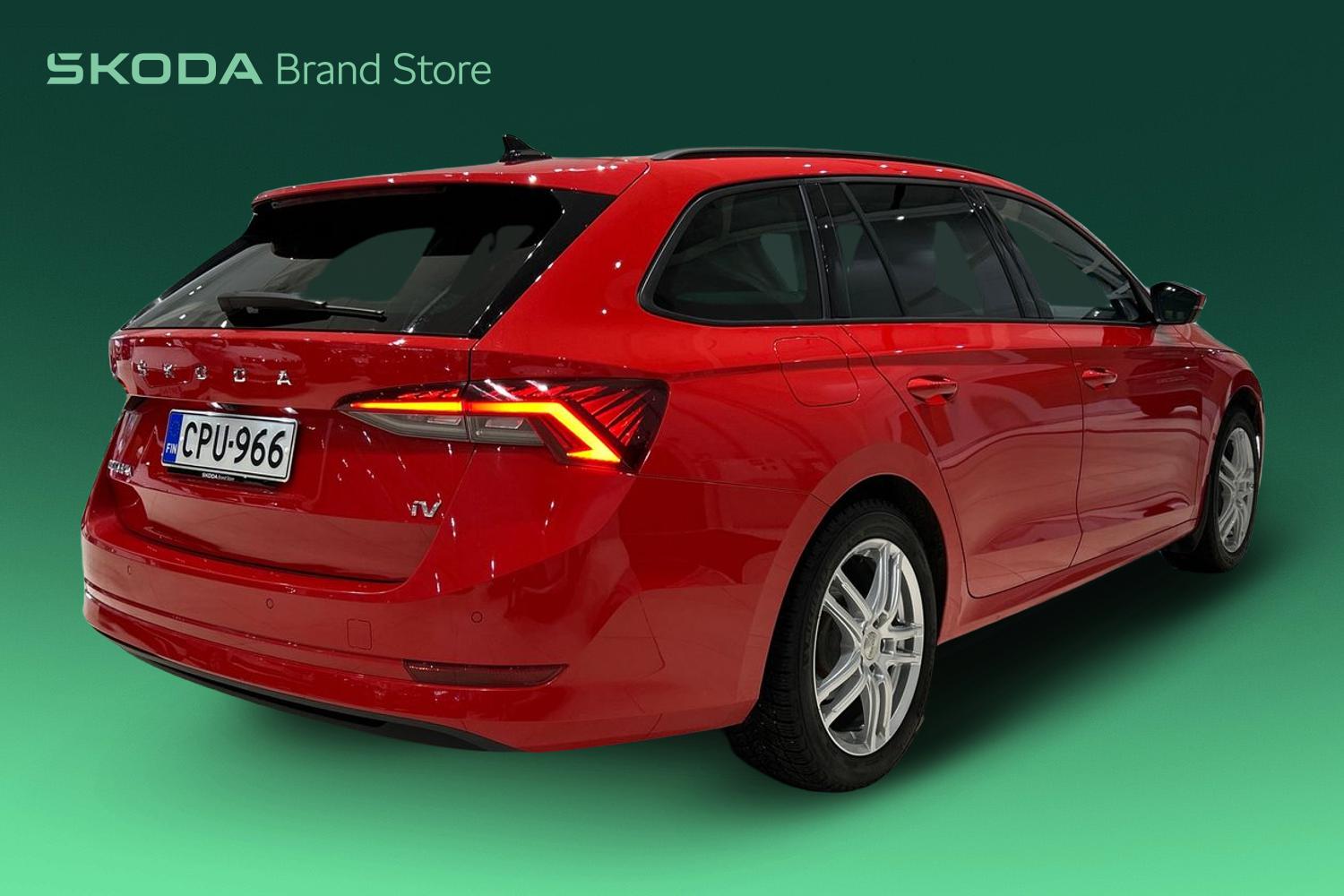 SKODA Octavia Combi A8 2021