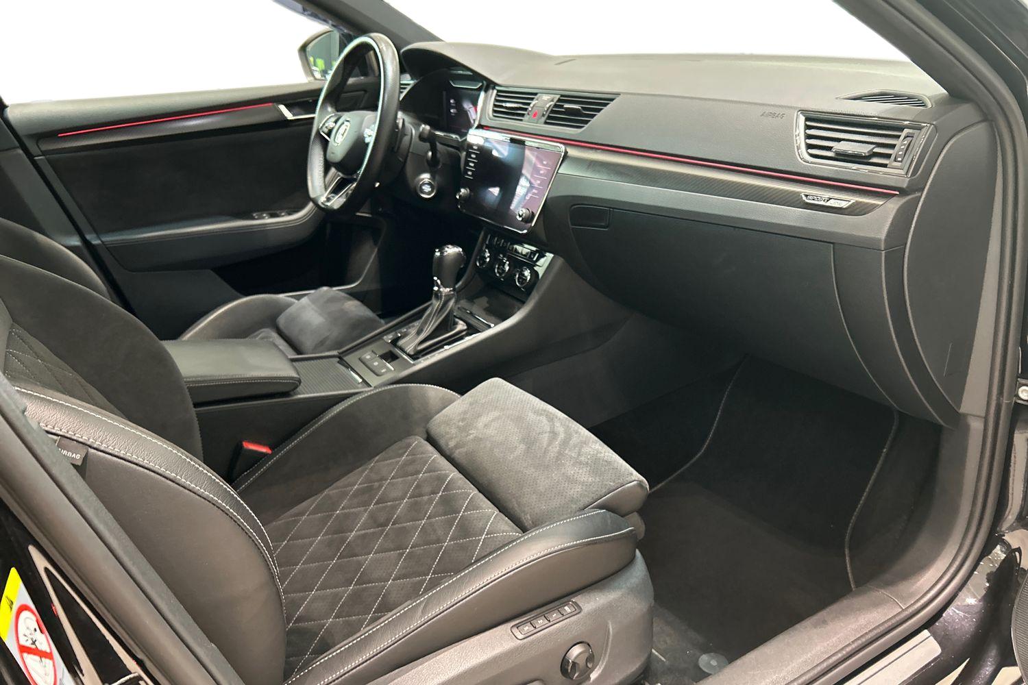 SKODA SUPERB 2022