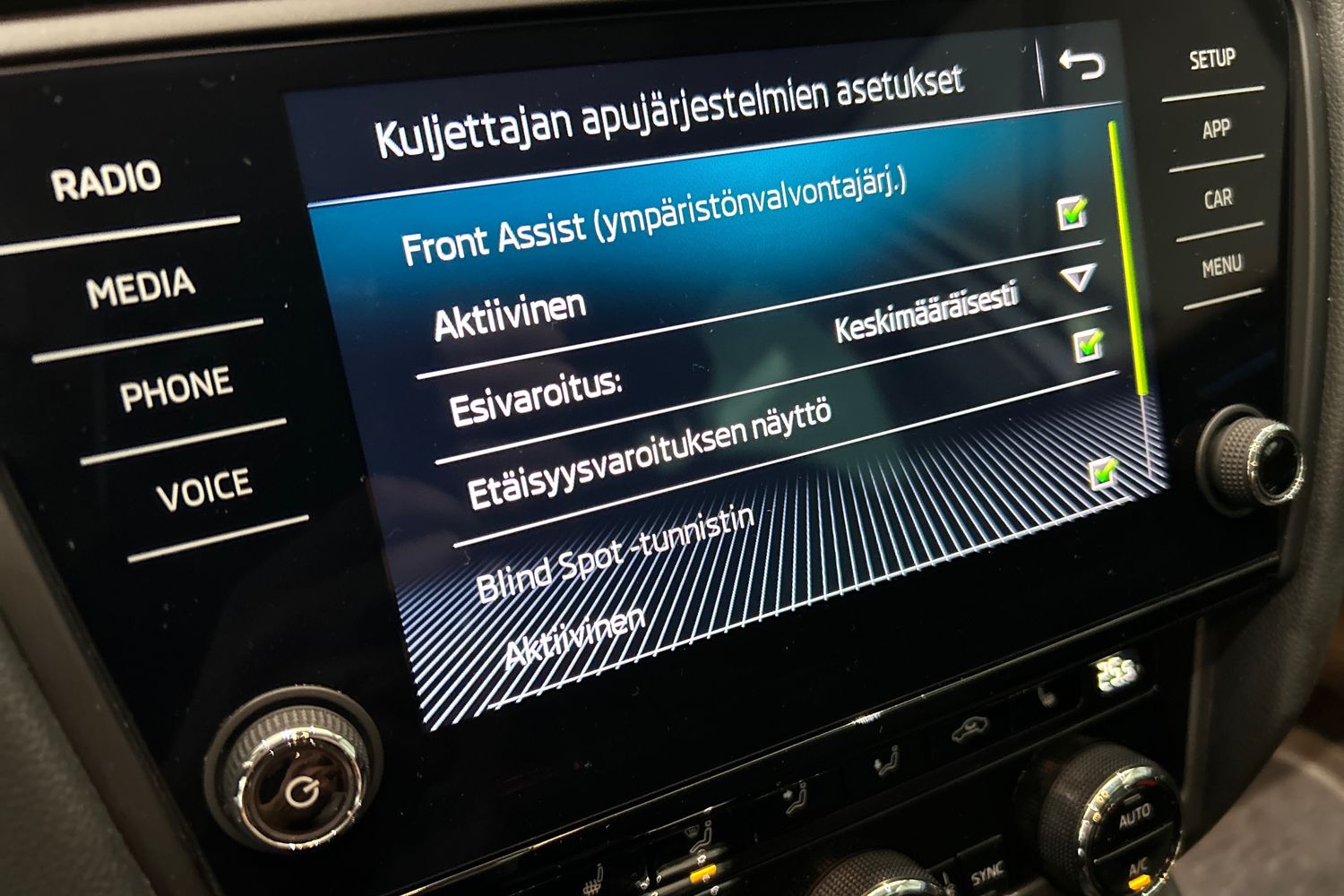 SKODA Octavia 23