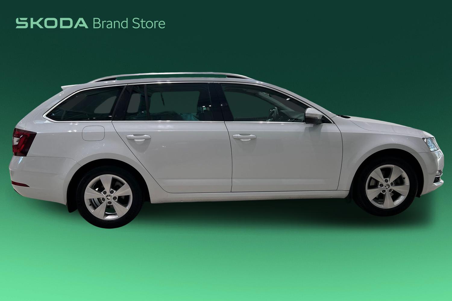 SKODA Octavia 6