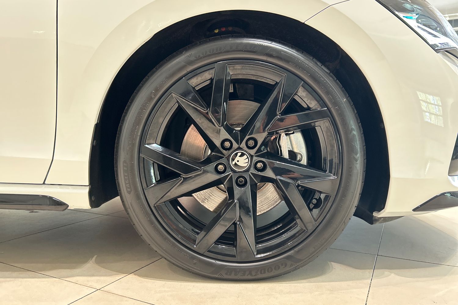 SKODA Superb 12
