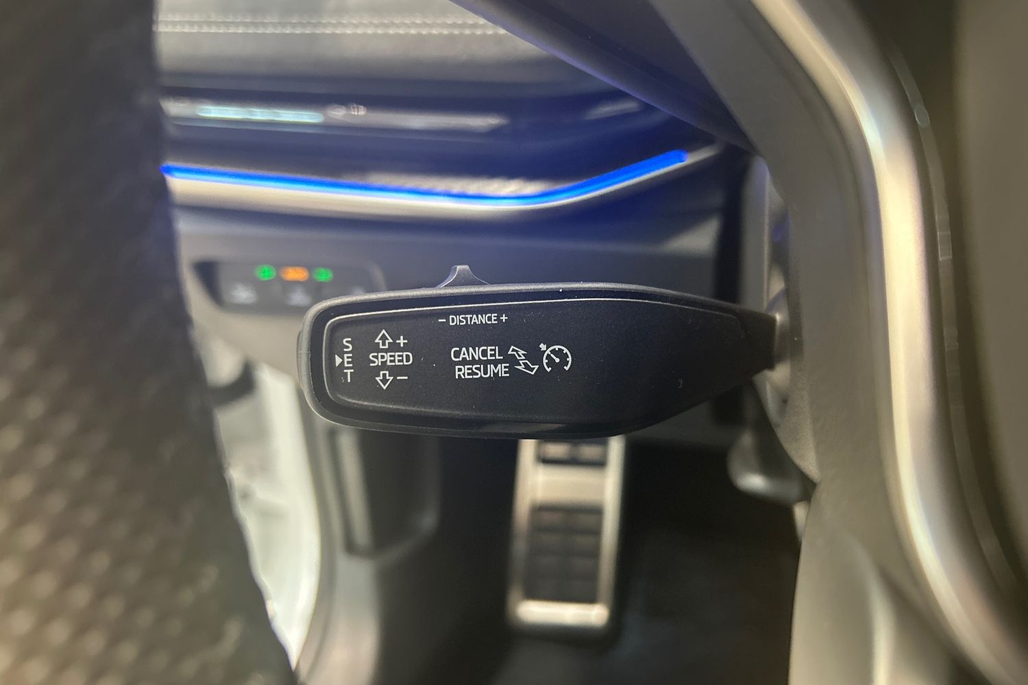 SKODA Superb 16