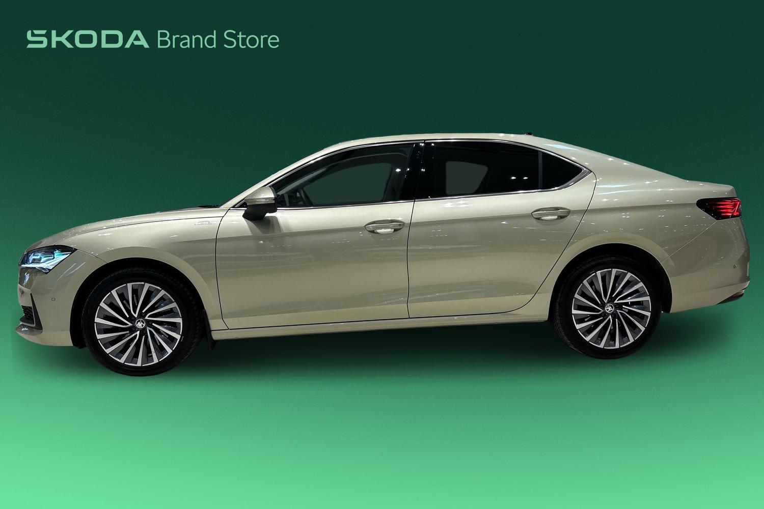 SKODA Superb 2024
