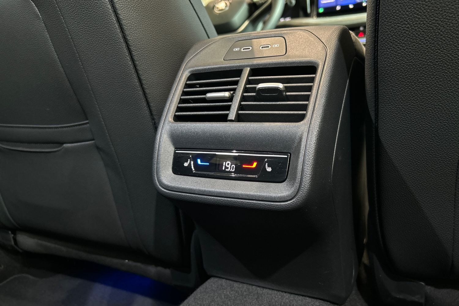 SKODA SUPERB 2024