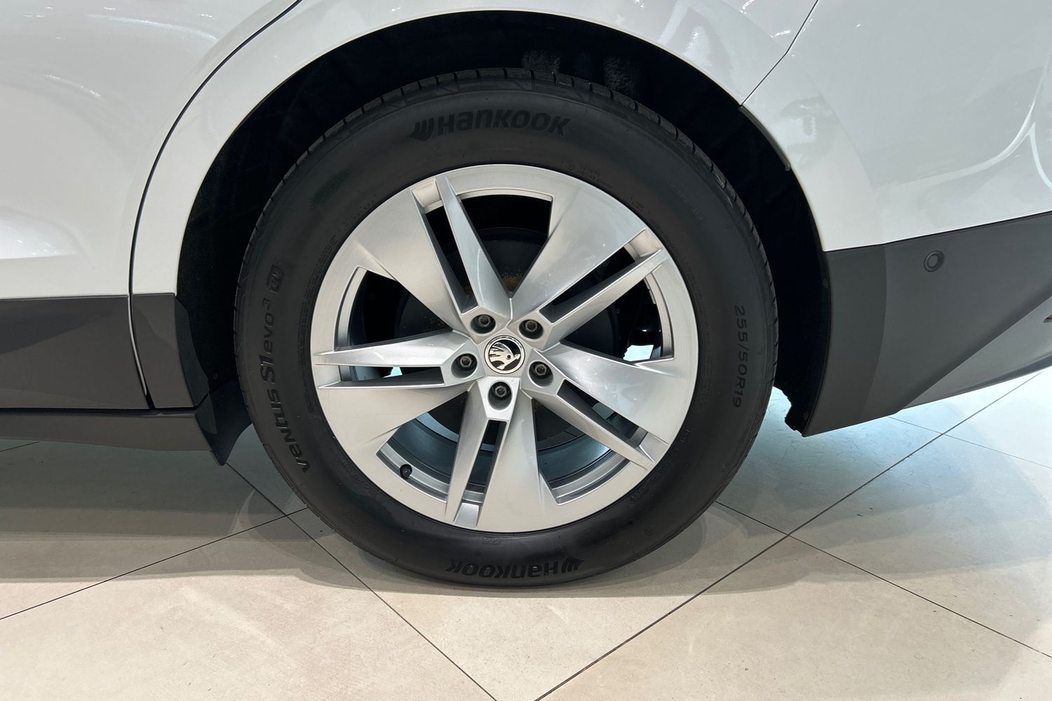SKODA Enyaq 12