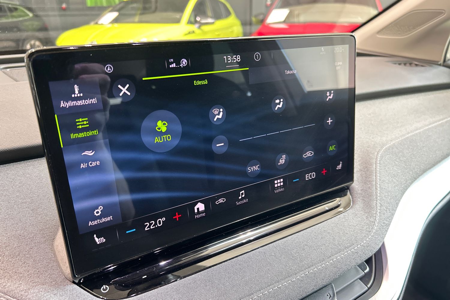 SKODA Enyaq 19