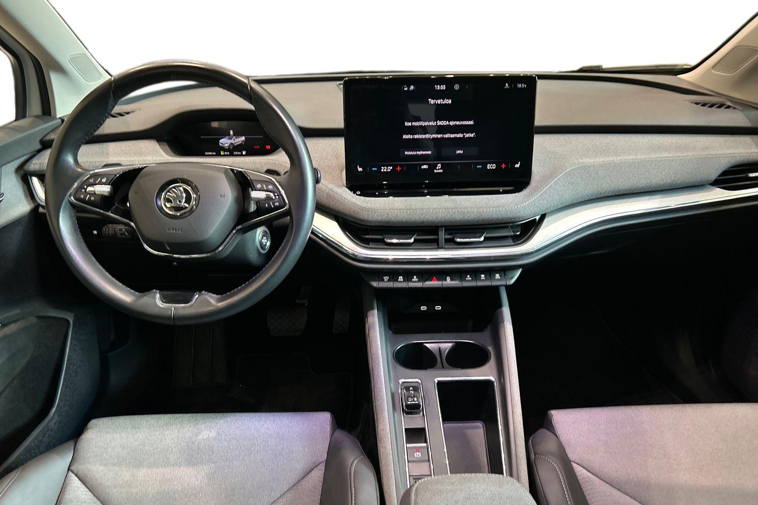 SKODA Enyaq 8