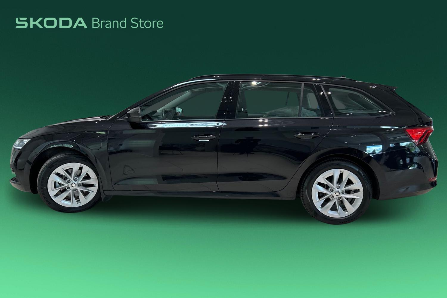 SKODA Octavia 2023