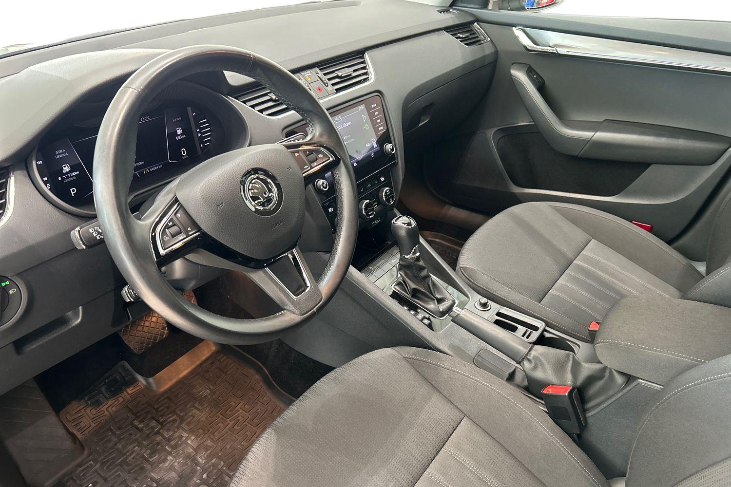 SKODA OCTAVIA 2019