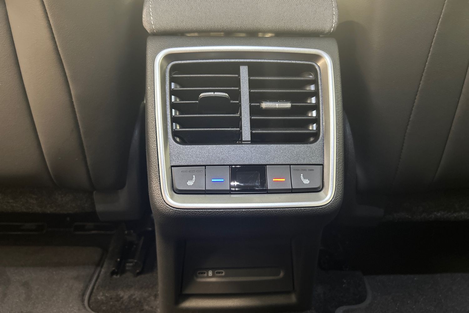 Skoda Enyaq 13