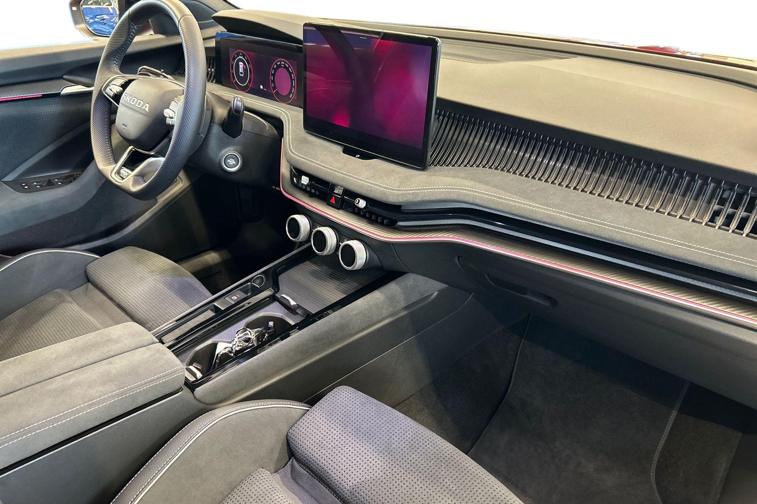 Skoda Superb 9
