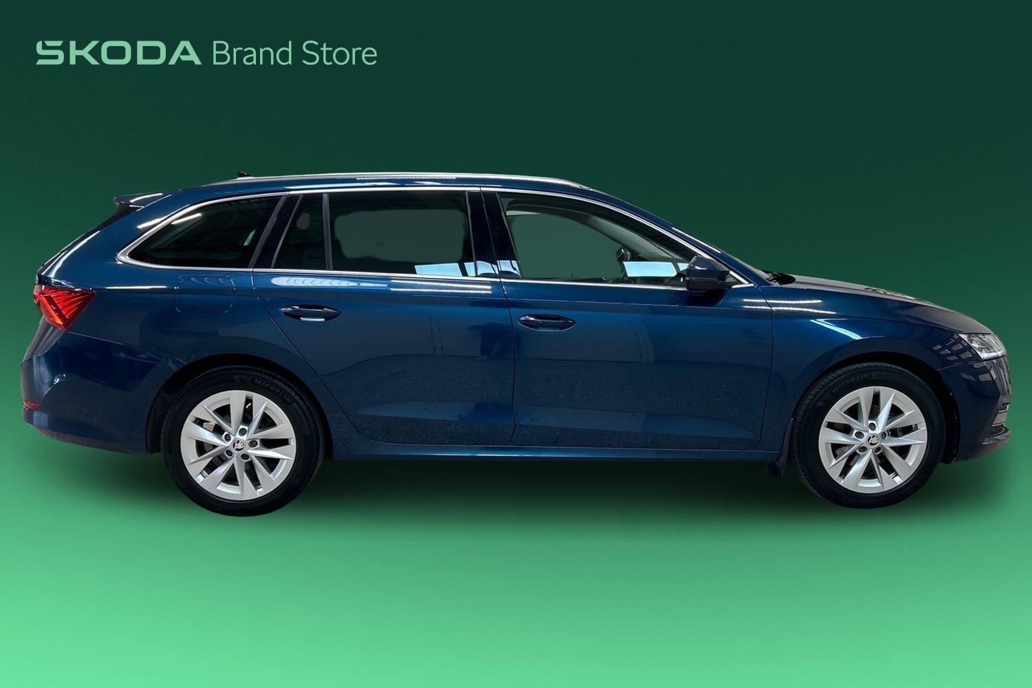 SKODA OCTAVIA 2021