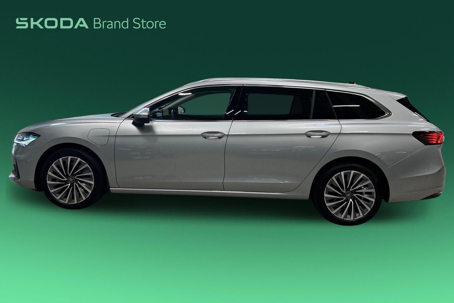 Skoda Superb 2025