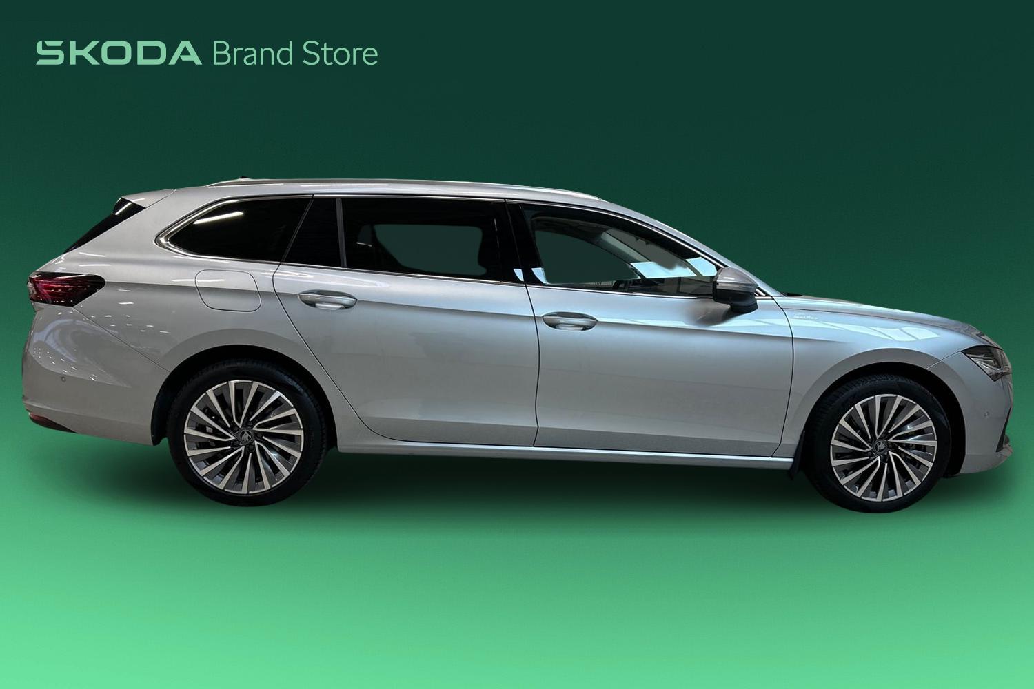 Skoda Superb 2025