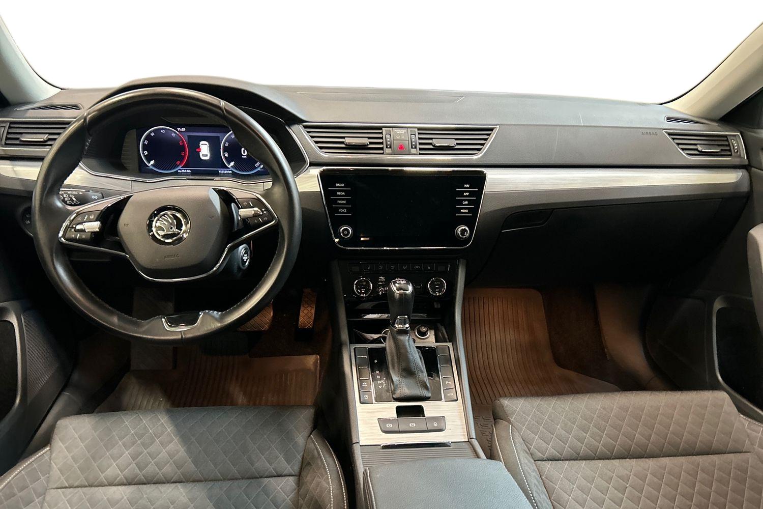 Skoda Superb 2022