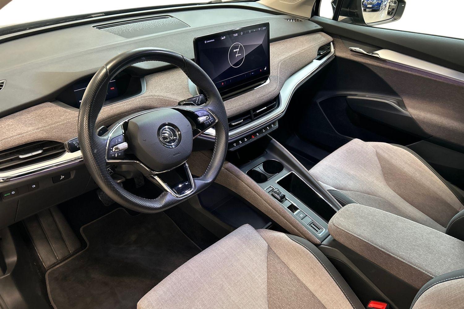 SKODA Enyaq 2023