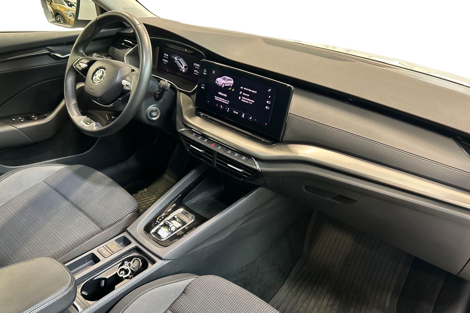 SKODA OCTAVIA 2024