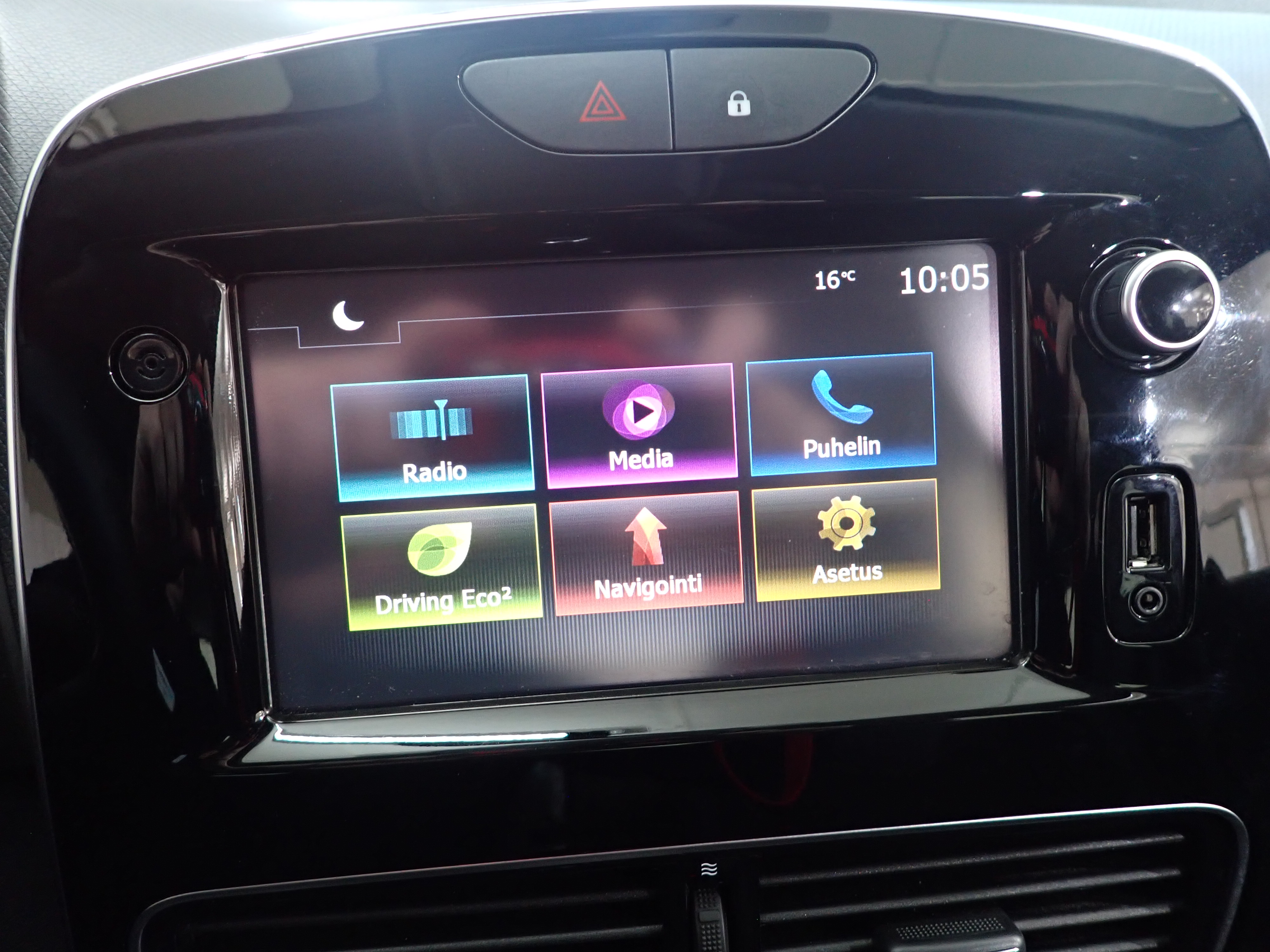 RENAULT CLIO 2019