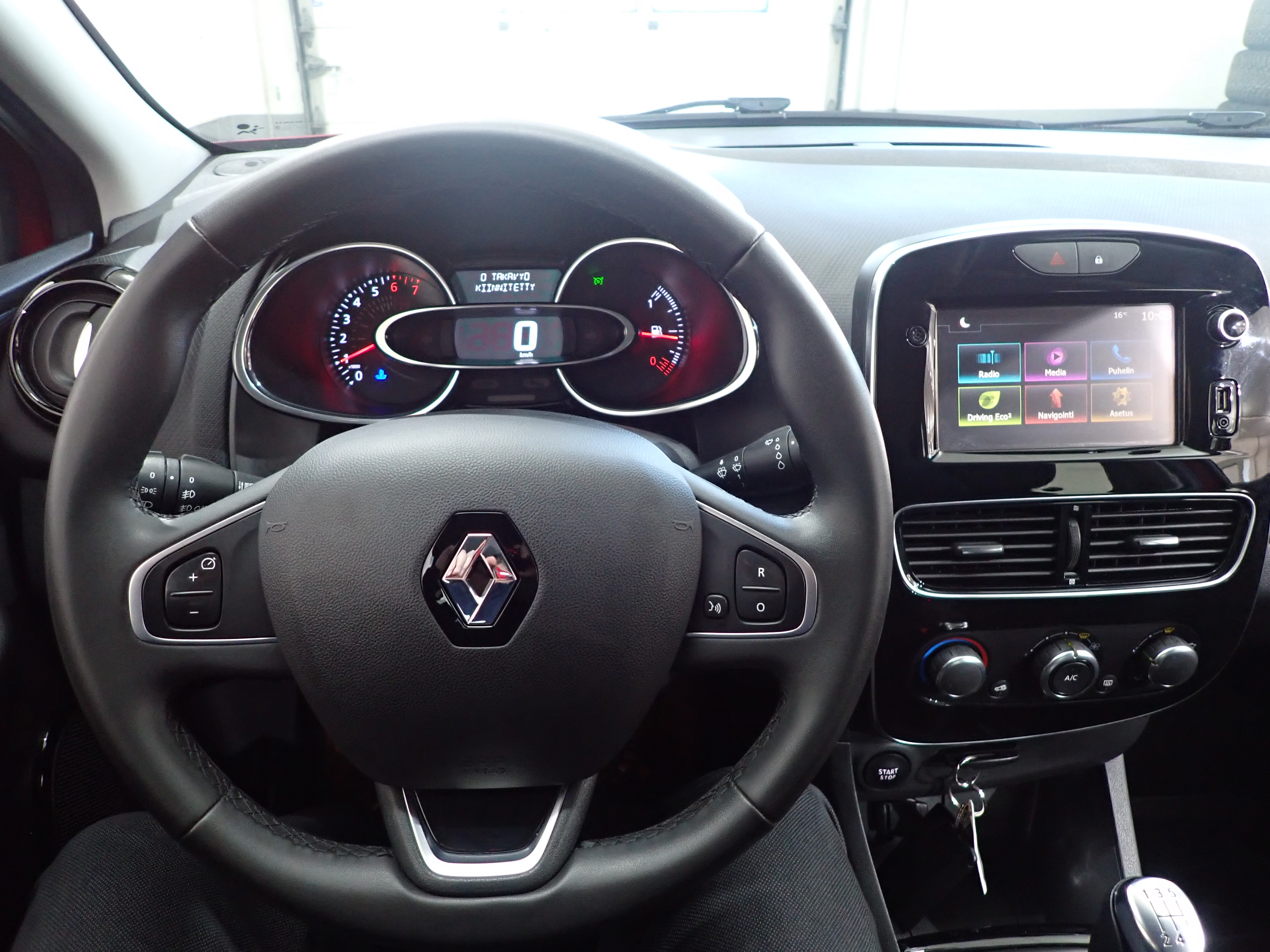 RENAULT CLIO 2019