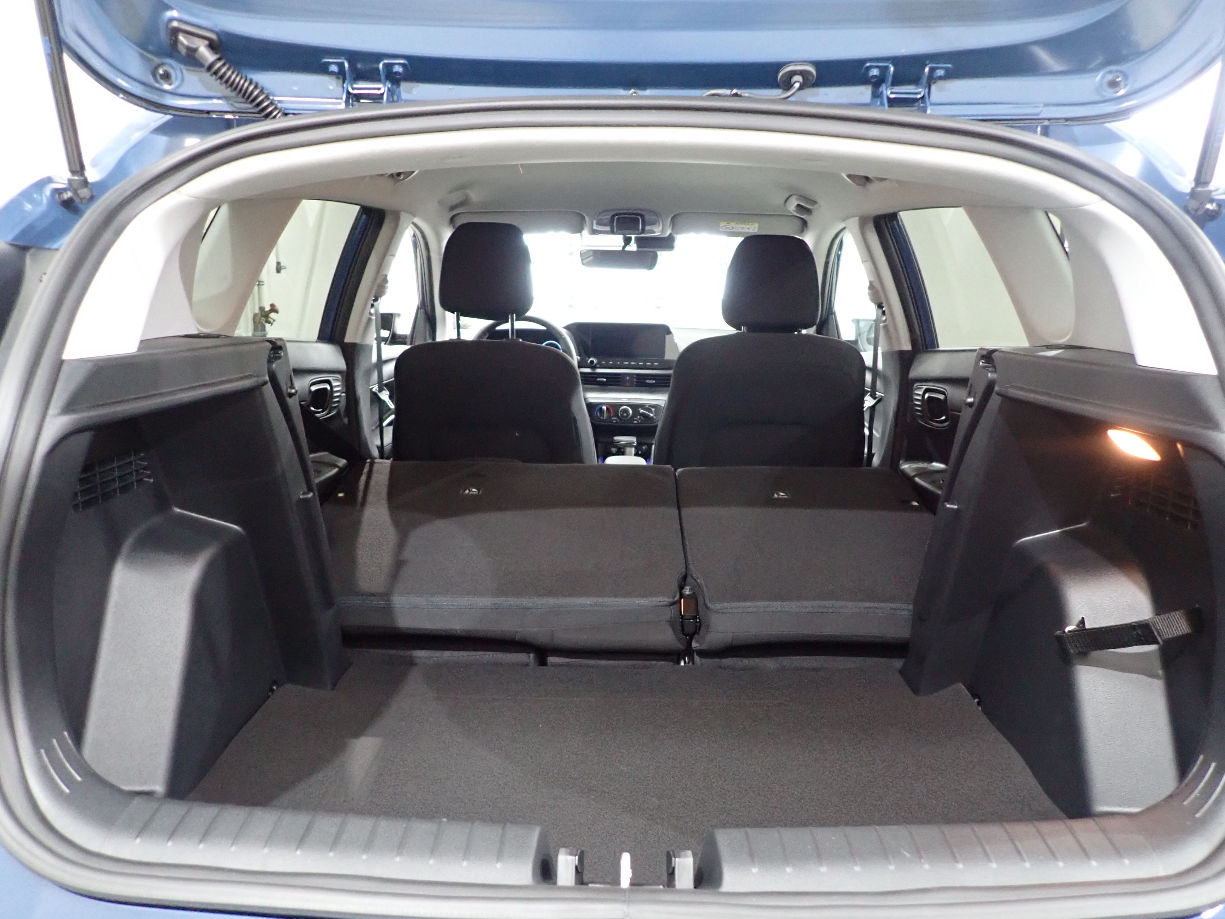 HYUNDAI BAYON Cross 2025